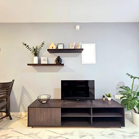 1Bd Beach Apartment Paphos ภายนอก รูปภาพ